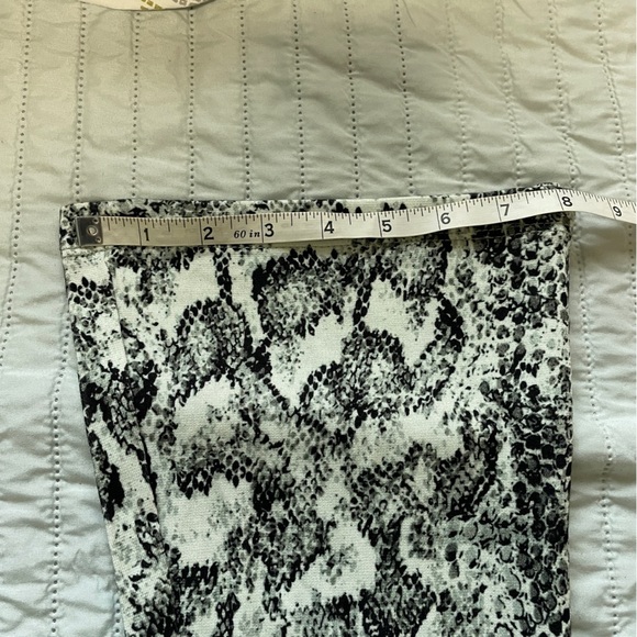 Urban Outfitters Allie Printed Kick Flare Pant- Medium - Picture 12 of 14